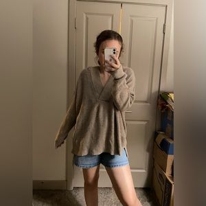✨4/$10 4 items for $10✨Aerie Beige Hoodie Pullover Sweater
